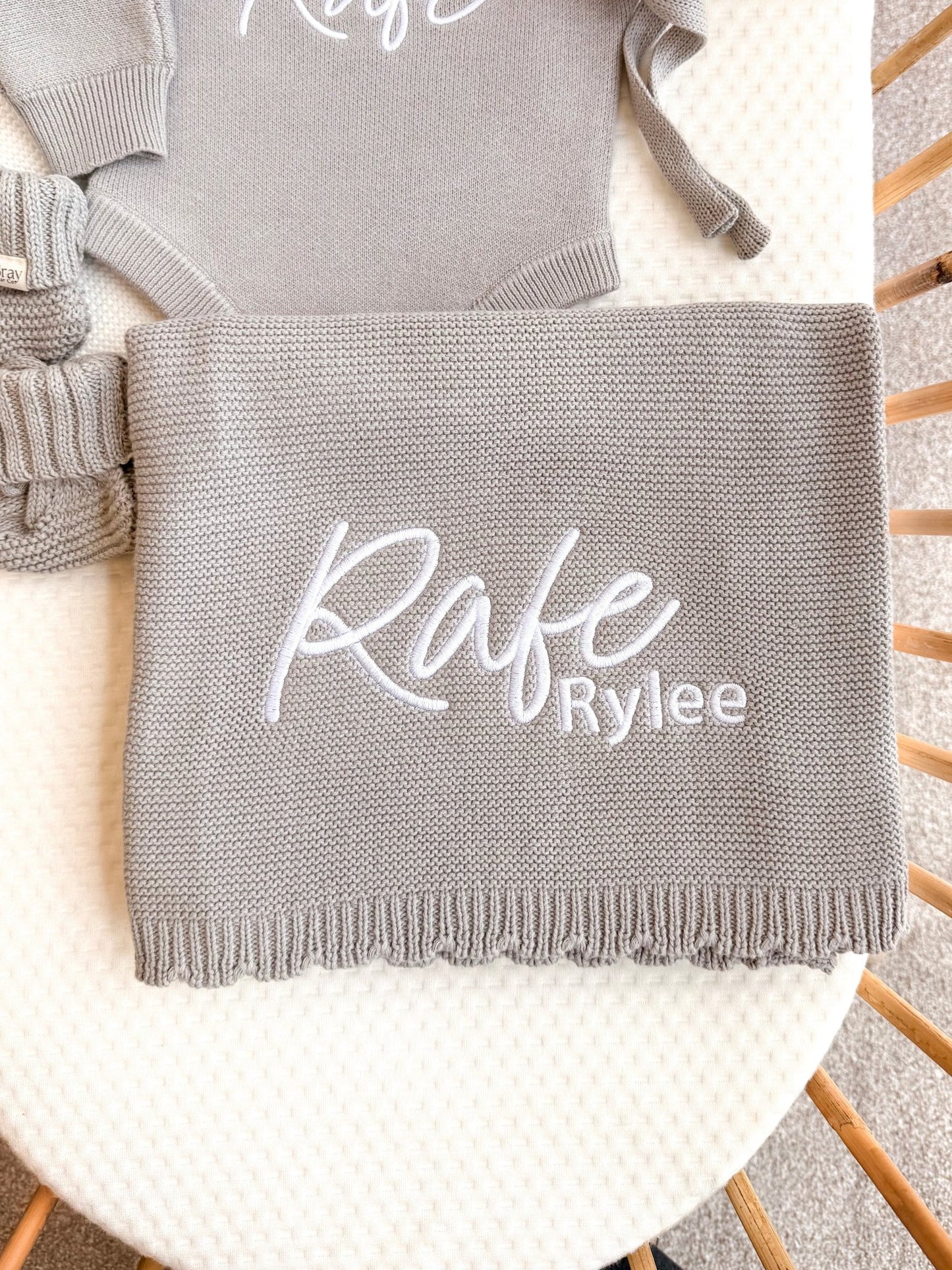 Scalloped Edge Blanket | Stone Grey