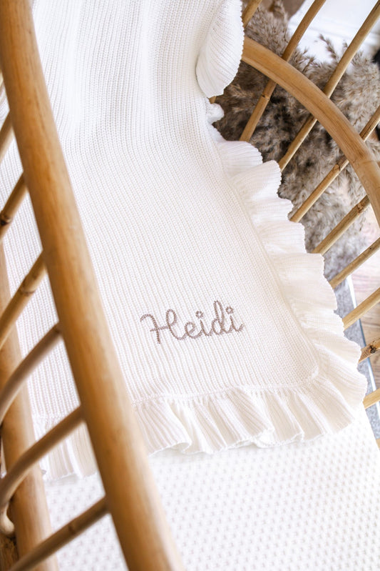 Chunky Ruffle Edge Blanket | White