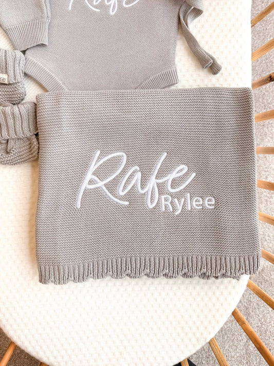 Scalloped Edge Blanket | Stone Grey