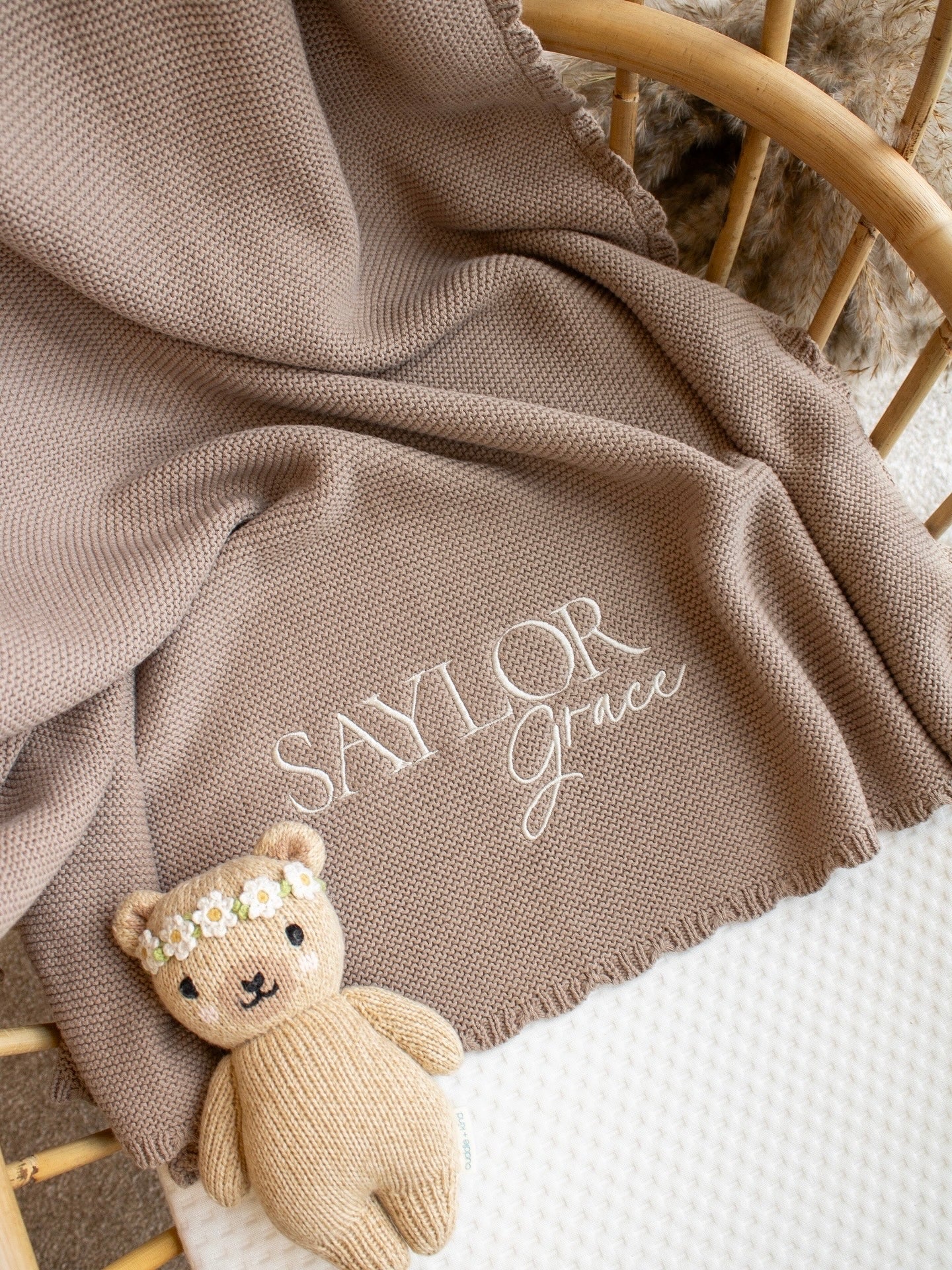 Scalloped Edge Baby Knit Blanket | Mocha