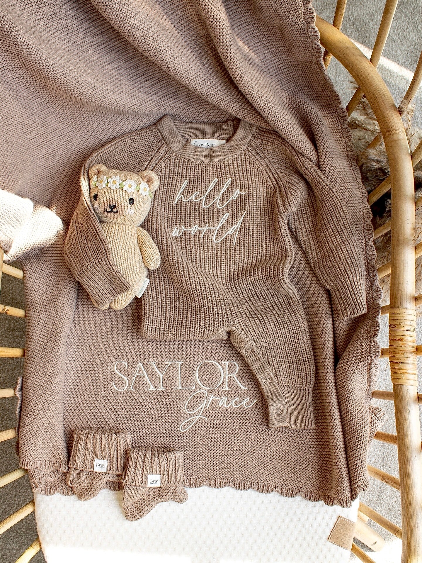 Scalloped Edge Baby Knit Blanket | Mocha