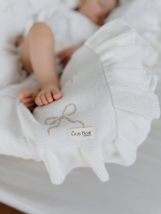 Ruffled Edge Blanket | Bows