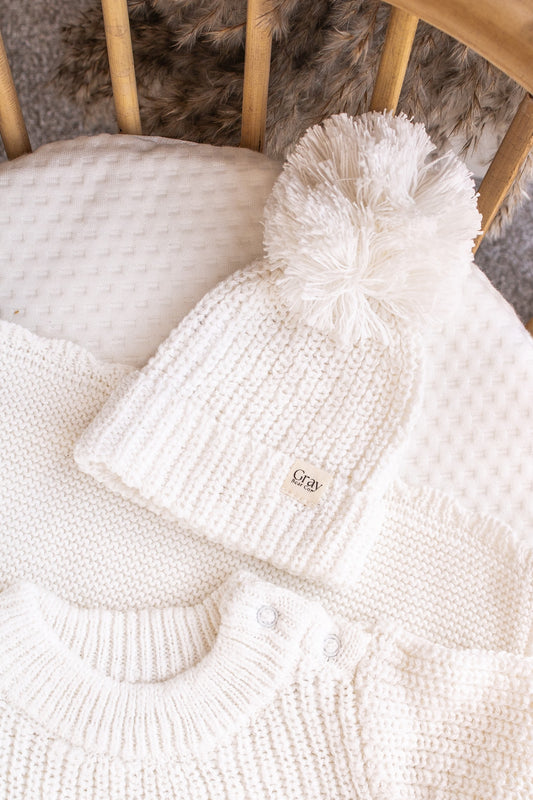 Newborn Textured Bobble Hat | White